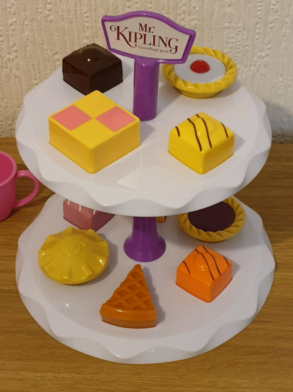 mr kipling toy cake set